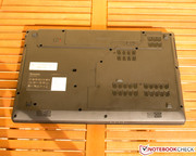 Die Unterseite des G780 besteht aus matt-schwarzem Kunststoff.