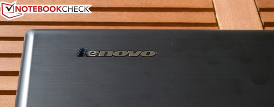 Gebürstete Aluminium-Optik: Lenovo IdeaPad G780 M843MGE