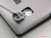 Die Platte kann aber komplett abgenommen werden.