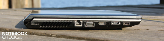 Linke Seite: USB 2.0, Ethernet, VGA, HDMI, eSATA, USB 2.0