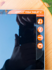 Spiegelungen und Aufkleber