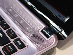 IFA 2010: das es auch als 15.6-Zoller gibt (Z560).