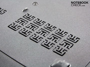 und der Lufteinzugsöffnungen.