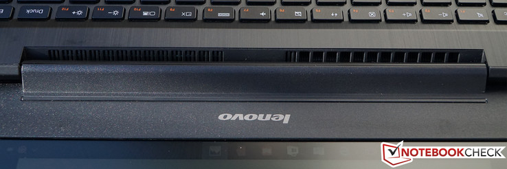 Clever: Die Lüfter des 500s-14ISK lenken den Luftstrom nach oben ab.