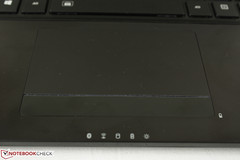Kleines Touchpad mit dedizierten Tasten