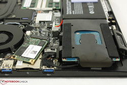 mSATA- und 2,5-Zoll SATA-III-Steckplätze