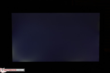 leichtes Screen Bleeding in der unteren linken Ecke