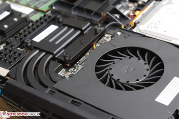 Die Heatpipes der GPU sind im Vergleich zur CPU etwas dicker.