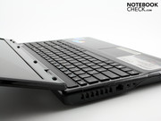 Ein nachgebendes Tastenbett,