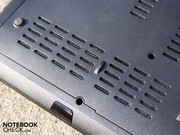 Große Einzugsöffnungen für kühlende Luft sollten beim Zocken frei bleiben.