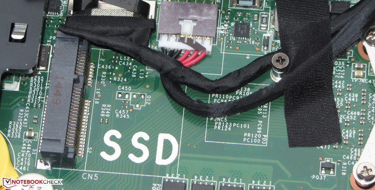 Eine SSD im mSATA-Format kann eingebaut werden.