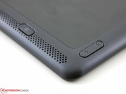 Power- und Volume-Taste befinden sich auf der Rückseite.