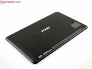 Der Hersteller baut ein sehr leichtes Chassis, 674 Gramm sind für den Formfaktor sehr gering.