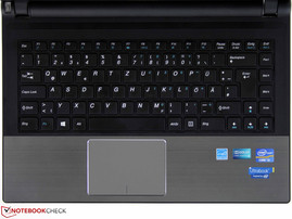 Tastatur: klappert, undefinierter Druckpunkt