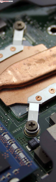 Medion Akoya S4216: Schnelle Hardware, bestens gekühlt. Die Abwärme bleibt gering und der Lüfter verhält sich angemessen ruhig.