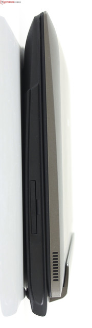 Medion Akoya P2211T: kein ExpressCard-34-Schacht, sondern ein Slot für Medions UMTS-Stick.