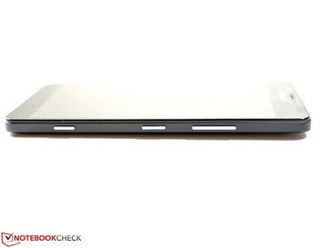 rechts: Lautstärkewippe, Power, Kamera