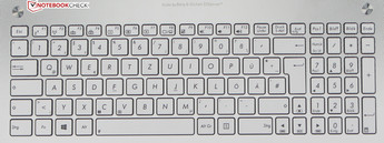 Die Tastatur ist mit einer mehrstufigen Beleuchtung ausgestattet.