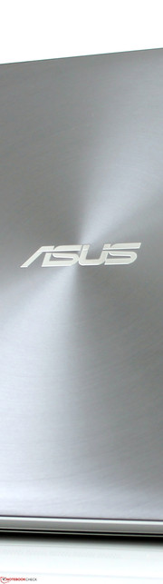 Asus Zenbook NX500JK-DR018H: Lichteffekte auf dem Deckel