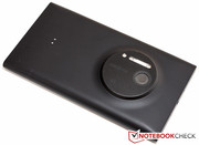 Erst auf der Rückseite wird der große Unterschied deutlich.