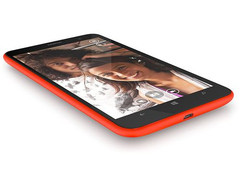 Das Nokia Lumia 1320 schlägt sich in ersten Tests eher durchschnittlich (Bild: Nokia)