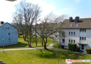 Im Vergleich zur Referenz-Kamera wirken die Bilder viel farbintensiver und kräftiger,