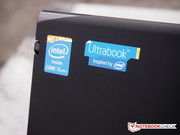 Zahlreiche Aufkleber...