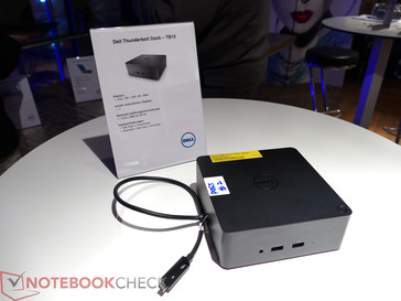 Das Dell Thunderbolt Dock TB15 wird mit einem USB Type-C-Kabel an das jeweilige Gerät angeschlossen...