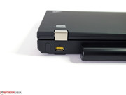 Am powered USB 2.0 lassen sich auch im ausgeschalteten Zustand externe Geräte aufladen.
