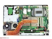 Massive Kühlelemente leiten die Hitze aus dem Inneren nach draußen.