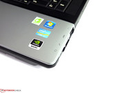 Die Gravierungen helfen beim Finden der Anschlüsse.