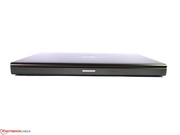 Das Display wird ordentlich verschlossen.