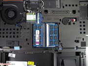 Zwei RAM-Steckplätze sind belegt.