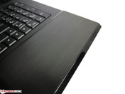 Elegantes Finish im gebürsteten Look.