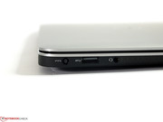 Die Schnittstellenausstattung fällt recht mager aus.