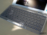 Komfortables Tippgefühl auf einer Tastatur im Standardlayout.