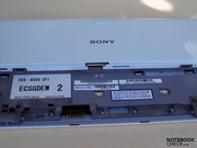 Bezüglich Kommunikationsfeatures kann man dem P21Z ein gutes Zeugnis ausstellen - sogar WWAN ist verfügbar. Im Bild der SIM-Kartenslot.