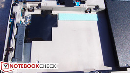 ... kann man eine zusätzliche 2,5-Zoll-Festplatte verwenden.