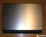 Verglichen mit einem 15,4 Zoll Acer Extensa 5230