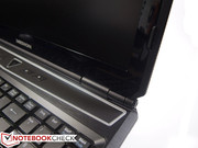 und halten das Display in jeder Lage stabil