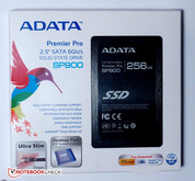 In der Verpackung der ADATA SP900 befinden sich...