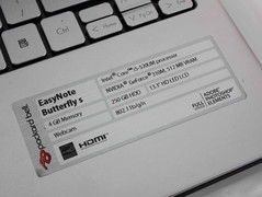 IFA 2010: Bei Packard Bell entdecken wir ein Butterfly S mit unerwartet hochwertiger Haptik.