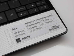 IFA 2010: Packard Bell dot A mit AMD K325 Prozessor.