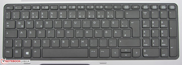 Hewlett Packard verbaut eine unbeleuchtete Tastatur.