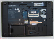 Toll: Die Wartungsklappe lässt sich ohne Werkzeug entfernen.