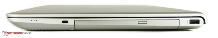 rechts: Kensington-Lock, DVD-Laufwerk, 1 x USB 3.0