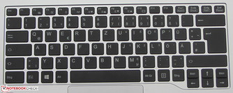 Fujitsu verbaut im Lifebook eine beleuchtete Tastatur.