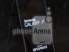 Das Design des Samsung Galaxy F ist am Galaxy S5 angelehnt, doch Verarbeitung und Innenleben sollen überlegen sein (Bild: phonearena.com)