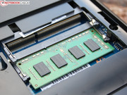 Das 4-GB-RAM-Modul kann durch ein zweites ergänzt werden, damit wäre die maximale Bestückung erreicht.