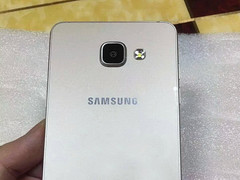 Samsung: Bilder der Galaxy A5 und A7 Nachfolger geleakt